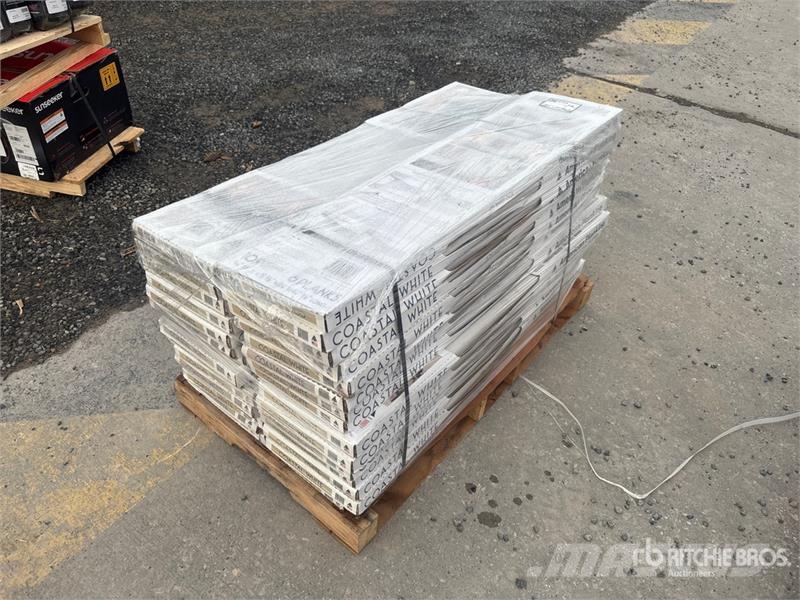 Quantity of (28) P-20-0002 American Planking Coast مكونات أخرى