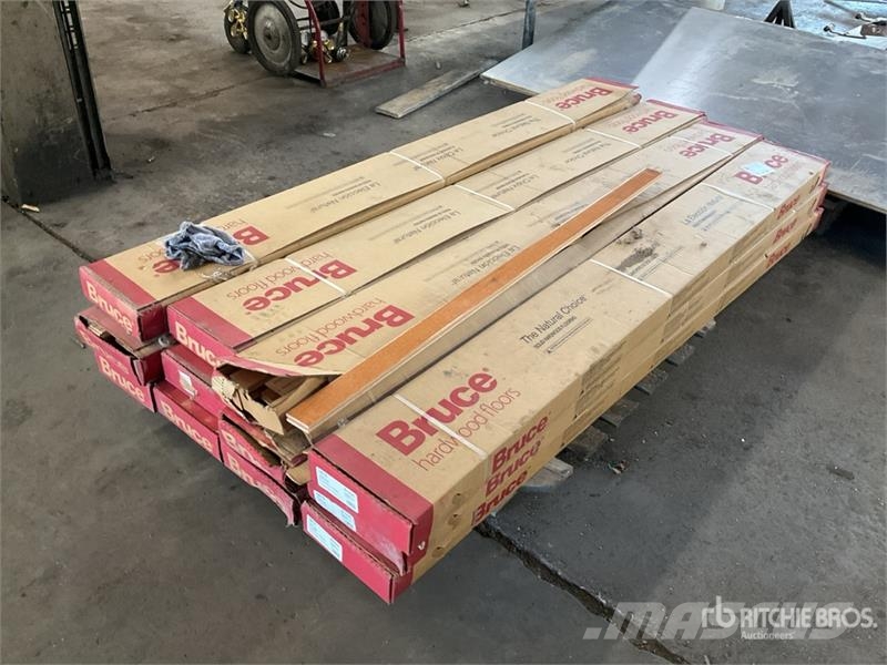 Quantity of 3/4 in Solid Oak Hardwood Flooring Andre komponenter