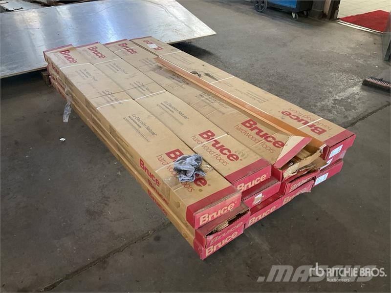 Quantity of 3/4 in Solid Oak Hardwood Flooring Andre komponenter