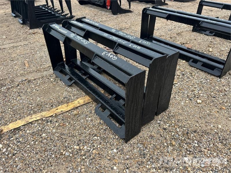 Quantity of (3) All Star . Skid Steer Attachment M Andre komponenter