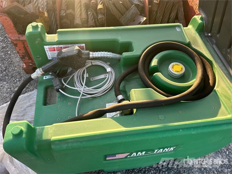  Quantity of (3) AM-Tank Portable Poly Diesel Fuel  Üzemanyag- és adaléktartályok