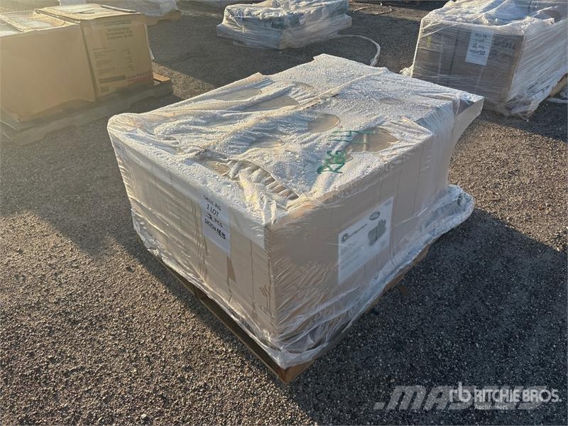Quantity of (3) Boxes of Mr. Heater 80000 cal 80,0 Fűtő és Hűtő felszerelések