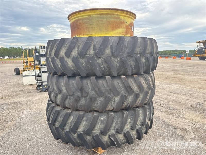  Quantity of (3) Firestone 520/85R46 520/85R46 Tire Tyres, wheels and rims