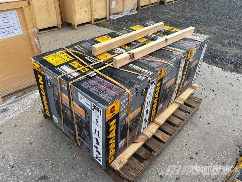  Quantity of (3) Firman P03504 3.55 kW Portable Gen Інші генератори
