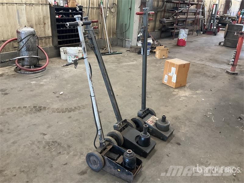  Quantity of (3) Floor Jacks مكونات أخرى