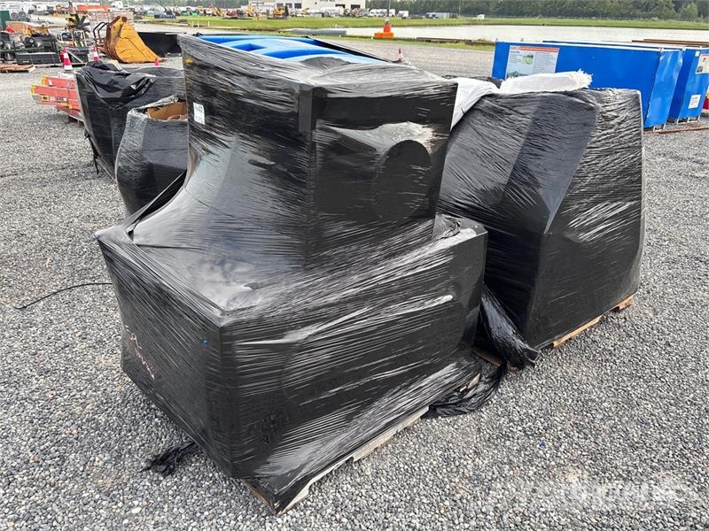 Quantity of (3) Global Industrial Commercial Air S Drugi deli