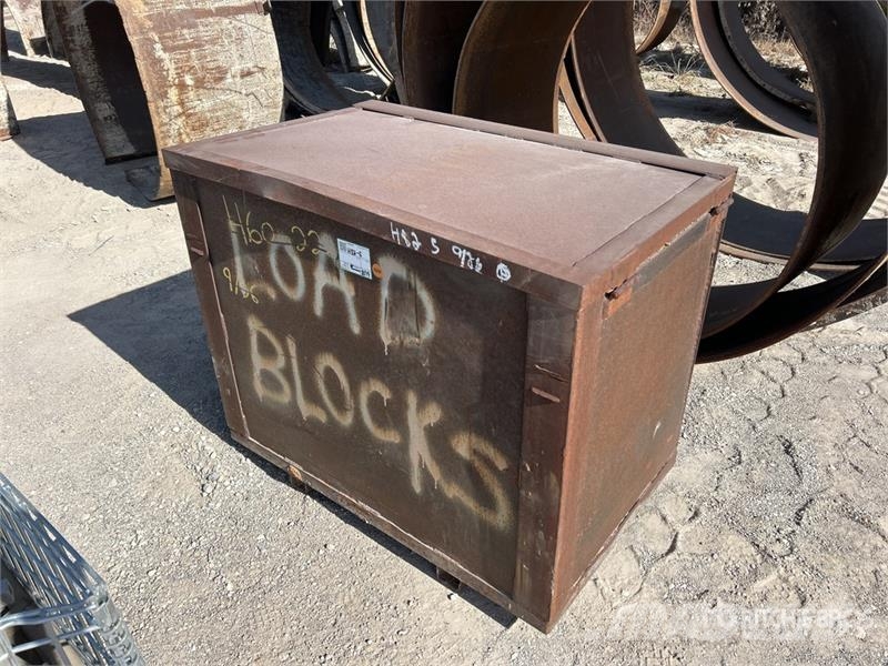  Quantity of (3) Hook Blocks & (1) Overhaul Ball أجزاء ومعدات رافعات