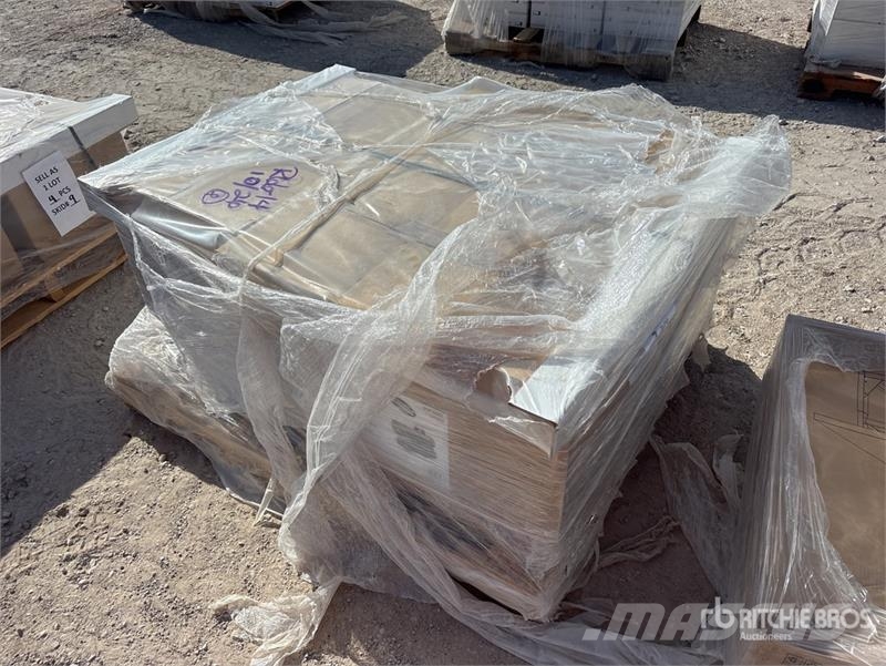 Quantity of (3) Mr. Heater 80,000 BTU Portable for Fűtő és Hűtő felszerelések