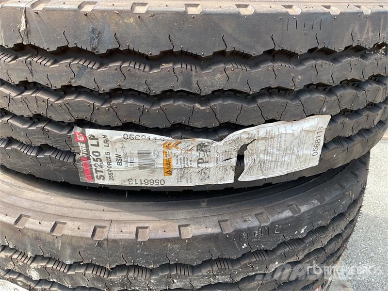 Quantity of (3) New General ST250 255/70R22.5 Tire Transport - Övriga