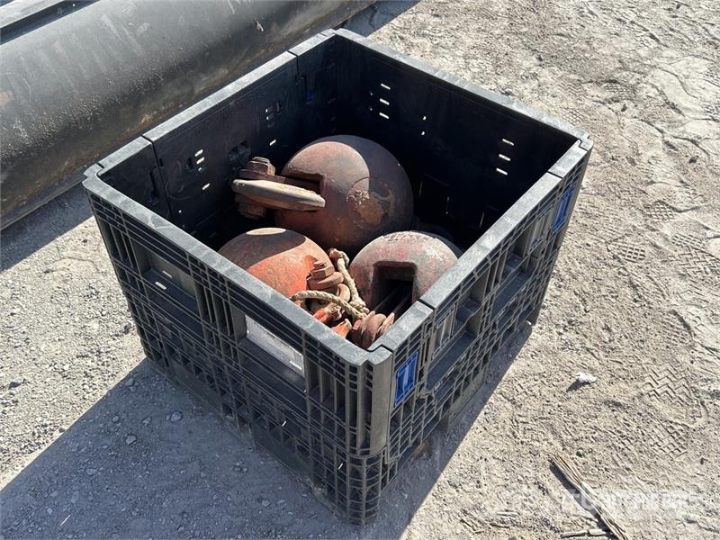 Quantity of (3) Overhaul Ball Delovi i oprema za kran