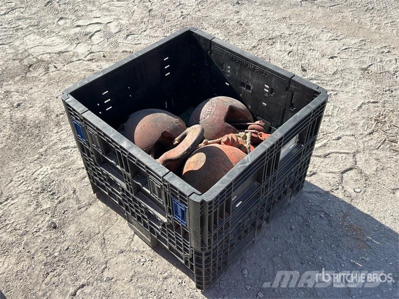  Quantity of (3) Overhaul Ball Delovi i oprema za kran