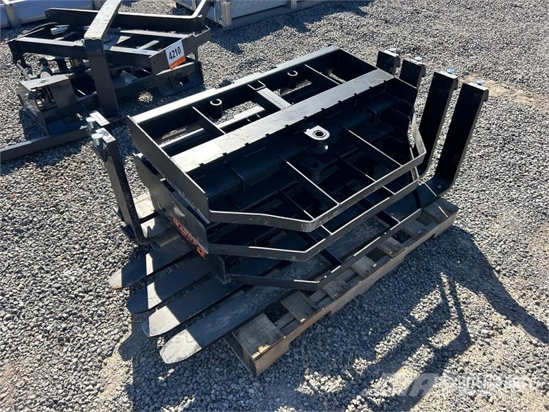  Quantity of (3)  PABREAK SSF120 60 in Skid Steer F Vilice