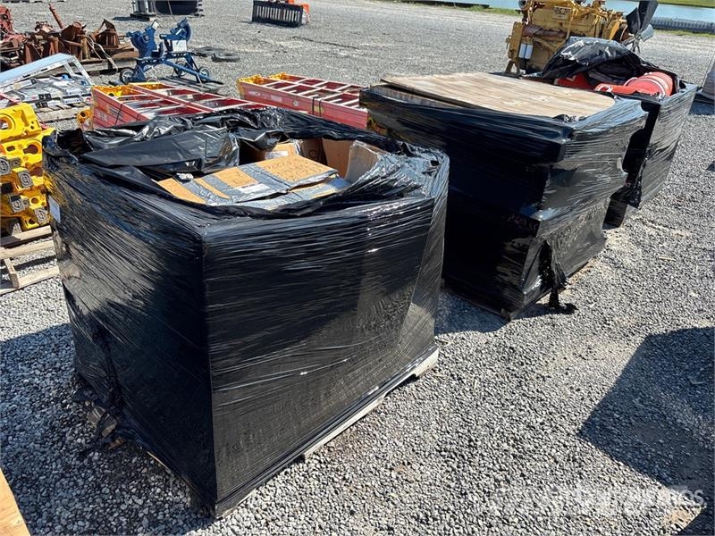  Quantity of (3) Pallets of Contractor supplies معدات البناء - غير ذلك