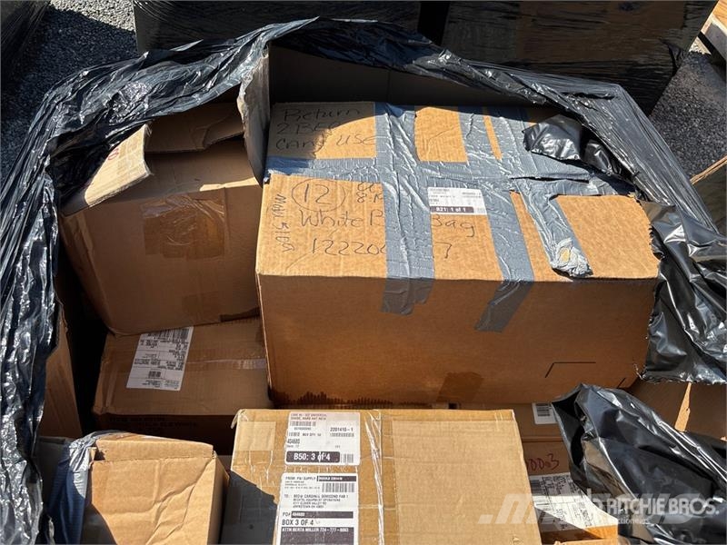  Quantity of (3) Pallets of Contractor supplies معدات البناء - غير ذلك