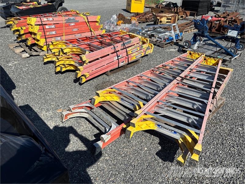 Quantity of (3) Pallets of Werner 6 ft- 10 ft Fibe Stiger og platforme