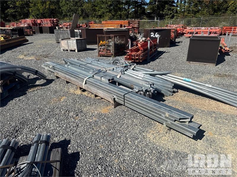 Quantity of (3) Pallets of Canvas Canopy 其他组件