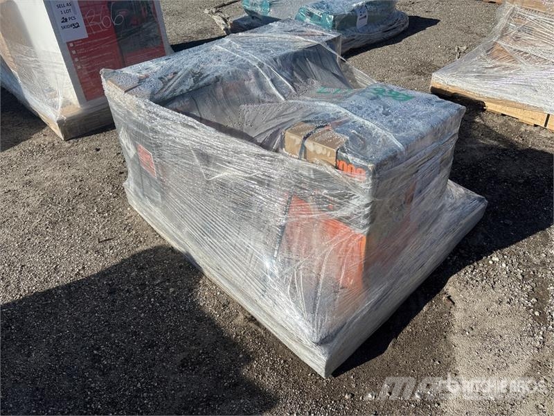 Quantity of (3) Pallets of 2000 Portable Power Sta مكونات أخرى