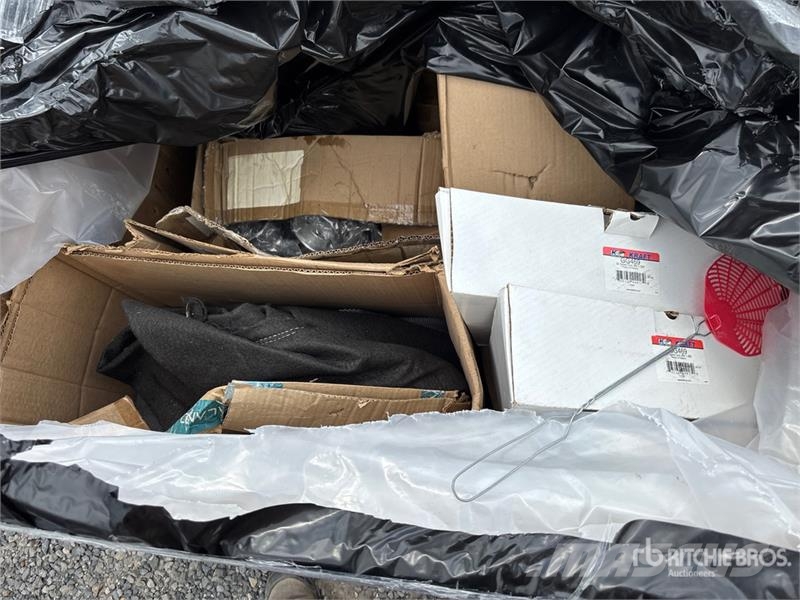 Quantity of (3) Pallets of Contractor Supplies Строителство - Други