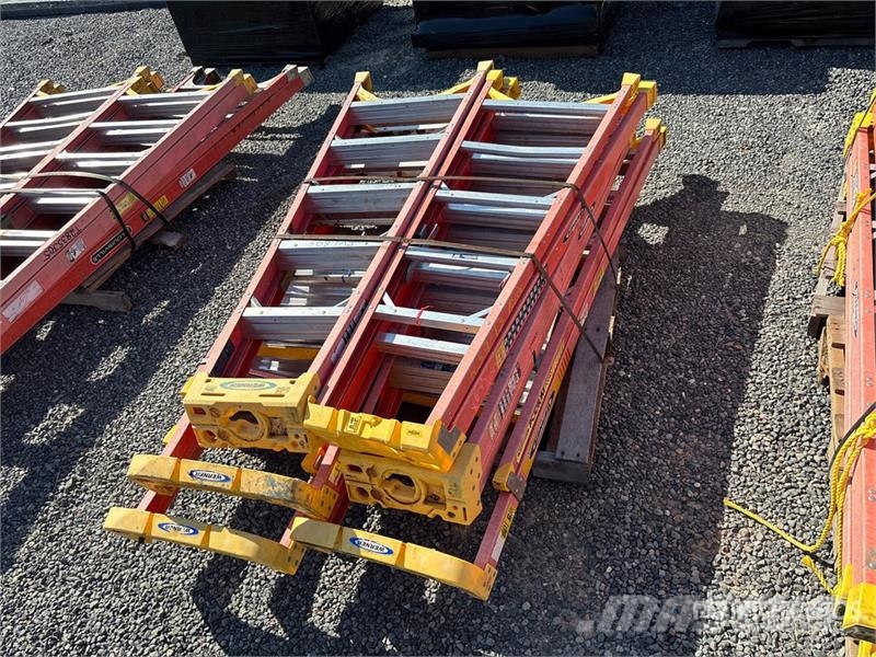 Quantity of (3) Pallets of Werner 6 ft- 10 ft Fibe Stiger og platforme