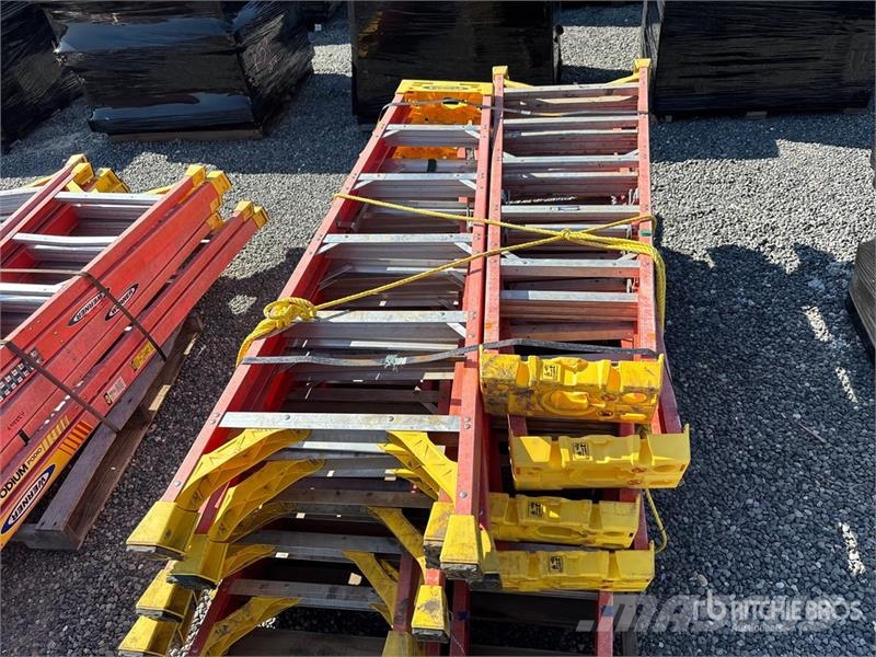 Quantity of (3) Pallets of Werner 6 ft- 10 ft Fibe Stiger og platforme