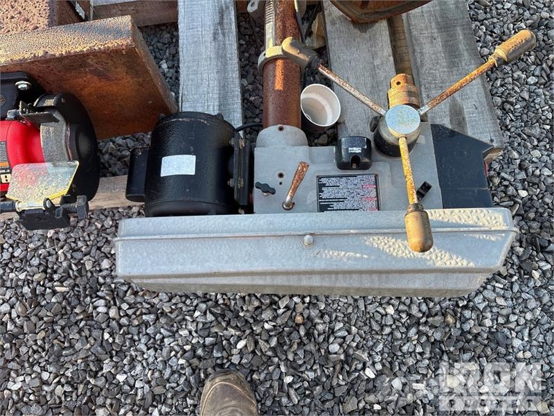 Quantity of (3) Pallets of Electric Drill Press Andre komponenter