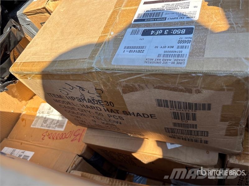  Quantity of (3) Pallets of Contractor supplies معدات البناء - غير ذلك
