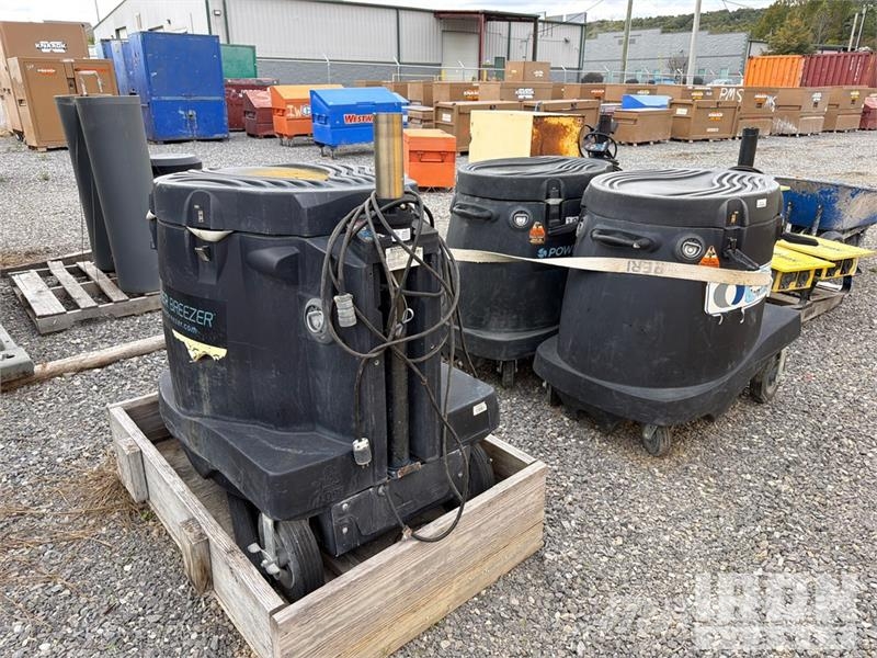  Quantity of (3) Power-Breeze Coolers 농기계 - 기타
