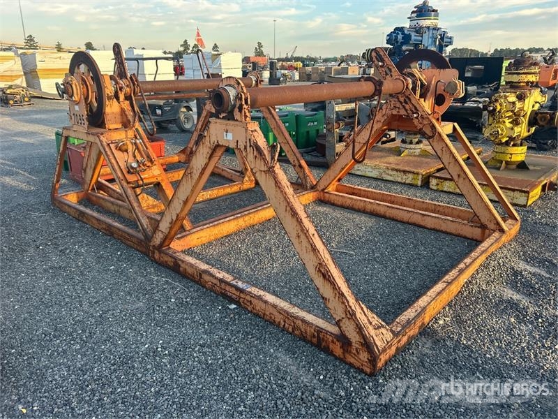 Quantity of (3) Reel Stand Pomoćni strojevi
