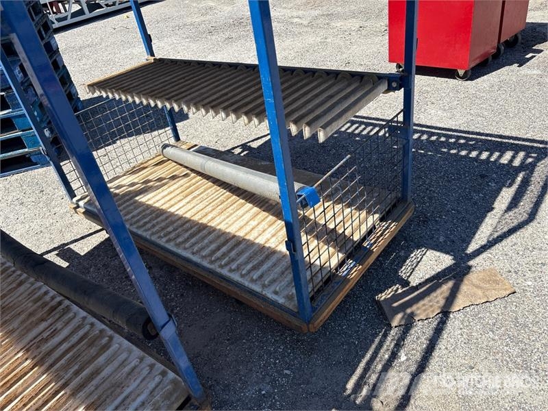 Quantity of (3) Storage Rack Gāzes uzglabāšanas un padeves aprīkojums