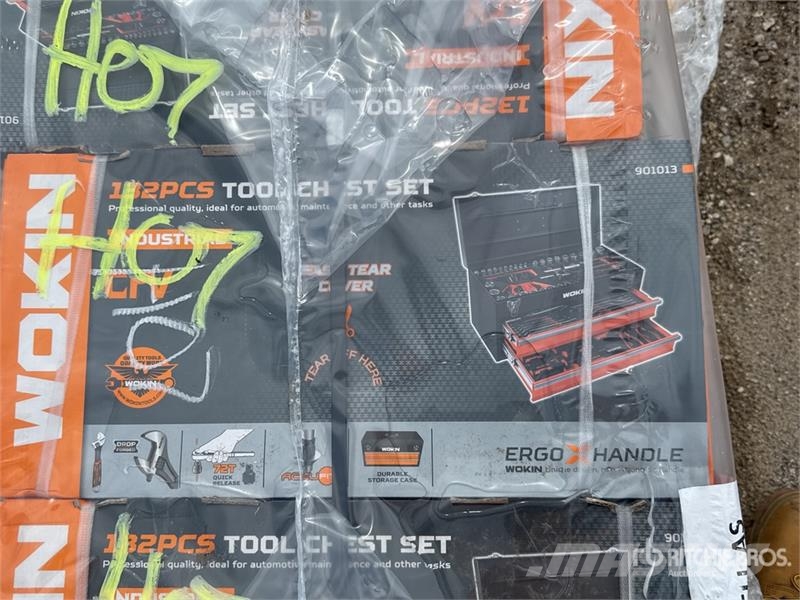 Quantity of (3) Wokin 901013 132 pc Tool Chest Set Outros componentes