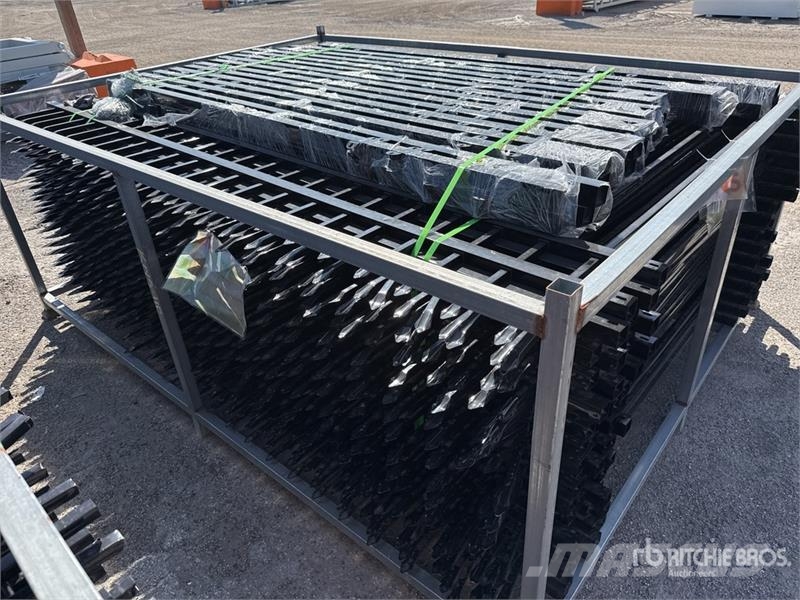 Quantity of (30) 10 ft x 7 ft Powder Coated 2026 S Zäune und Zubehör