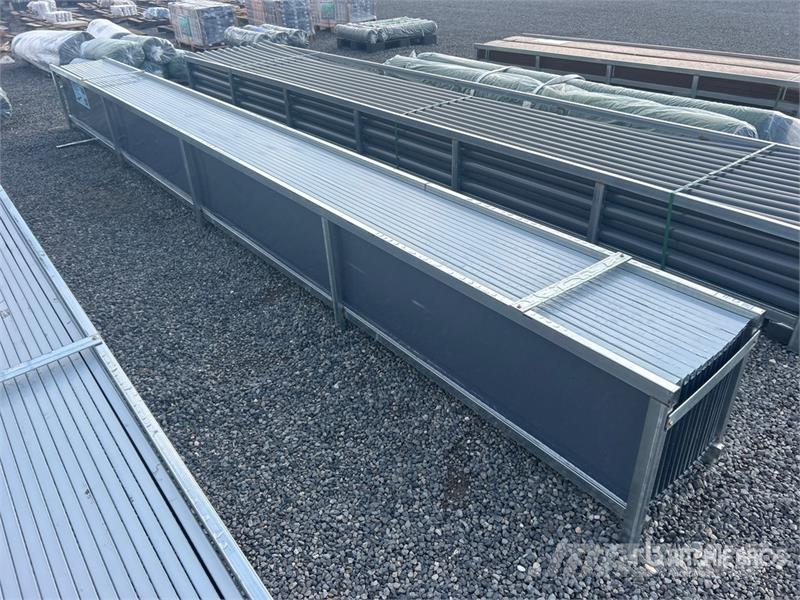 Quantity of (30) 20 ft x 17.7 in Gray Metal Roof P Utovorne dizalice, vitla i liftovi za materijal