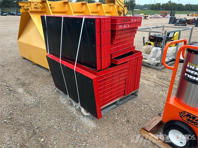 Quantity of (30) KJ K0204 Steel Frame Concrete Fo Akcesoria