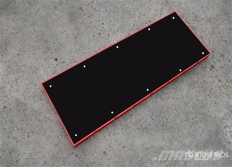 Quantity of (30) KJ K1504 1 ft 6 in x 4 ft Steel Akcesoria