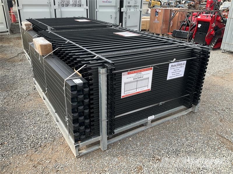 Quantity of (32) SUNTOP S0608-32 8 ft x 6 ft Powd 围栏设备