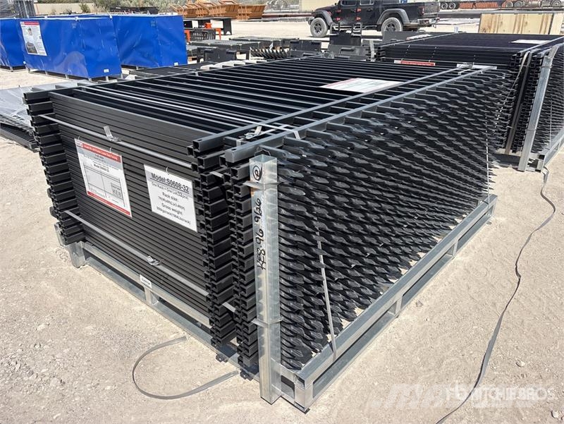 Quantity of (32) SUNTOP S0608-32 8 ft x 6 ft Powd Zäune und Zubehör