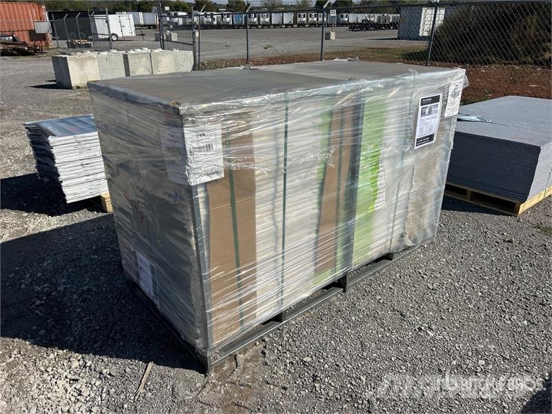 Quantity of (38) 6 ft x 36 in Trex Enhance Railing その他部品