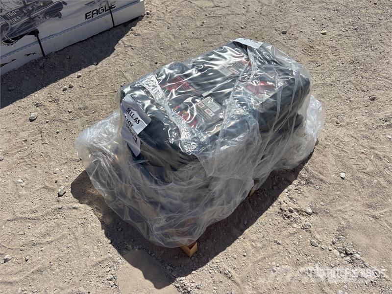  Quantity of (4) 1 Gauge, 25 ft Heavy Duty Booster  مكونات أخرى