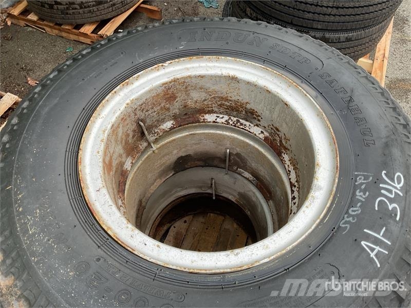 Quantity of (4) 10-20 Tires w/Wheels Transport - Övriga