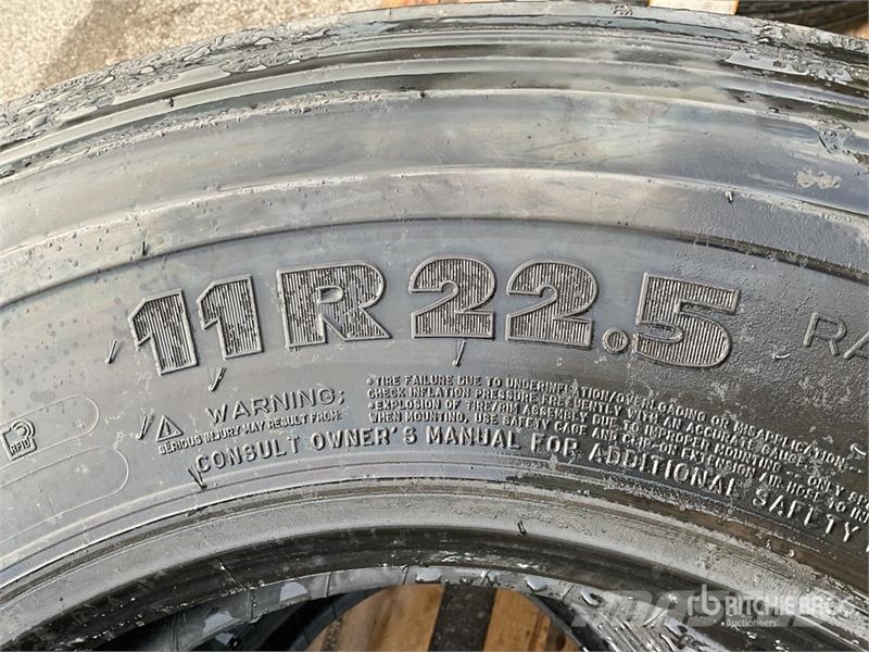 Quantity of (4) 11R22.5 Tires Transport – ostalo