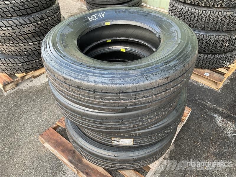 Quantity of (4) 11R22.5 Tires Transport – ostalo