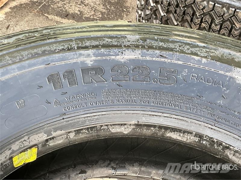 Quantity of (4) 11R22.5 Tires Transport – ostalo