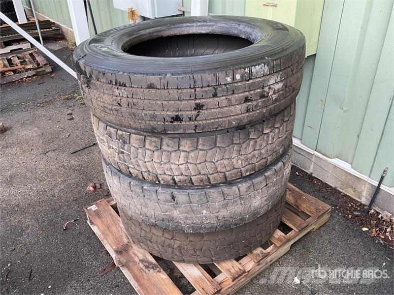 Quantity of (4) 11R24.5 Tires w/(2) Wheels Transport - Inne
