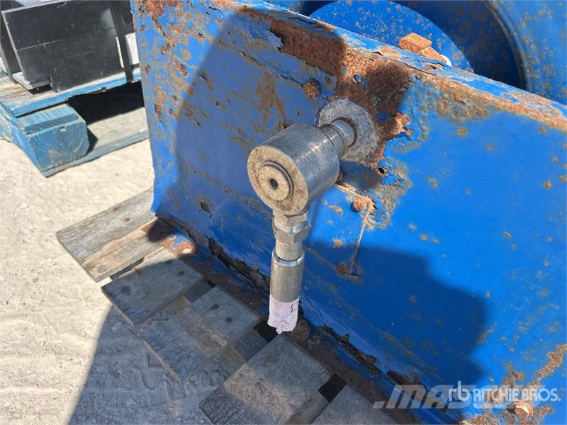 Quantity of (4) Coxreels SLP-5100 Hose Reels Other components