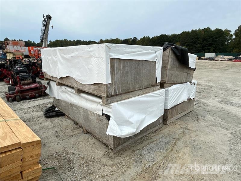 Quantity of (4) Crates of Polyester Round Slings Piezas y equipos para grúas