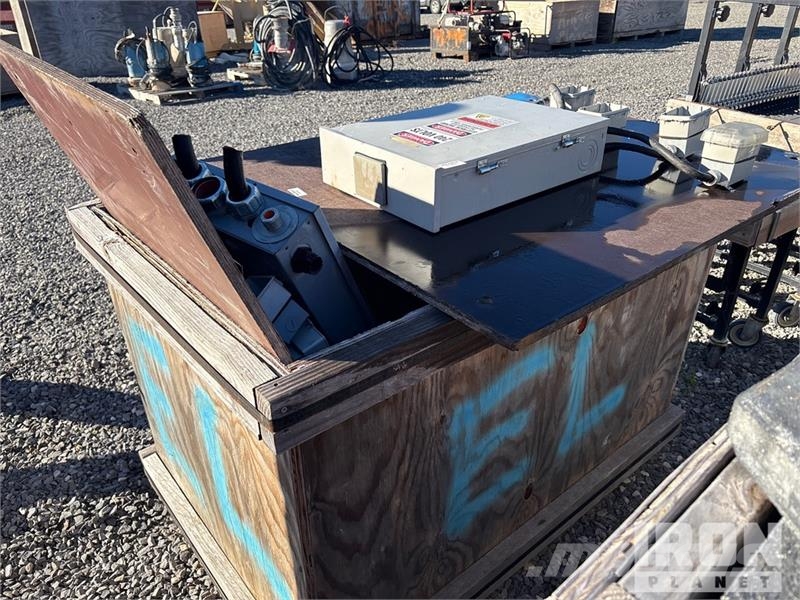 Quantity of (4) Electrical Boxes 其他组件