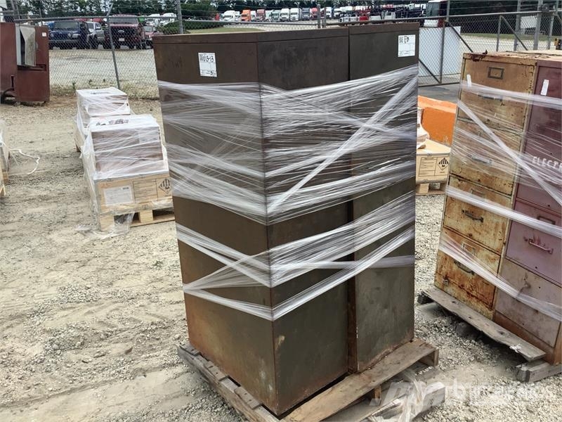 Quantity of (4) Filing Cabinets Sonstige Baumaschinen
