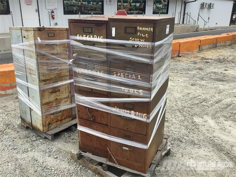 Quantity of (4) Filing Cabinets Sonstige Baumaschinen
