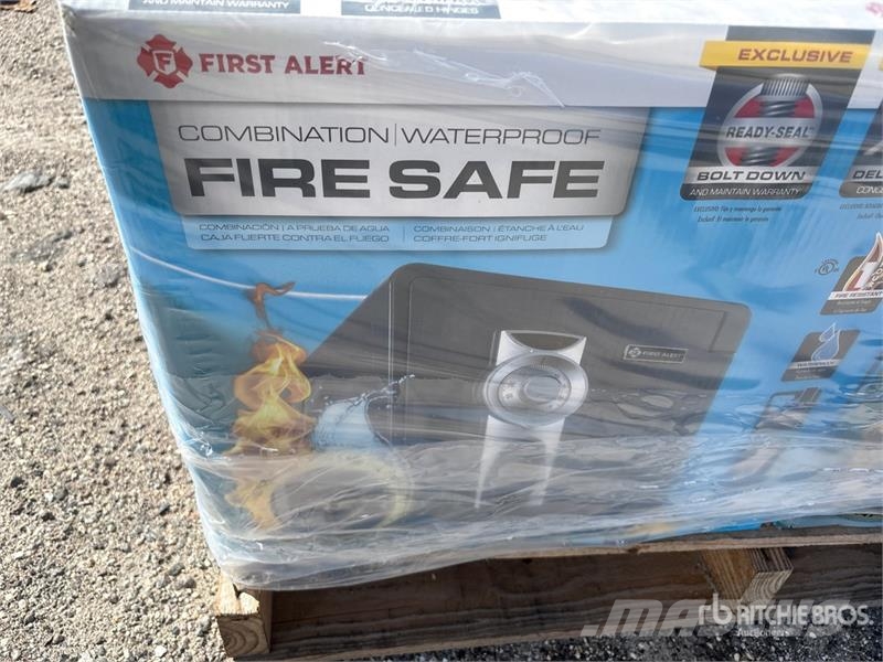 Quantity of (4) First Alert 2087 FA Fire & Water P Építőipar - Egyebek
