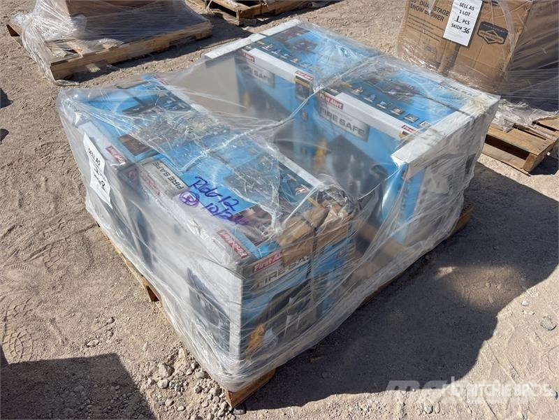  Quantity of (4) First Alert Fire & Water Proof Saf مكونات أخرى